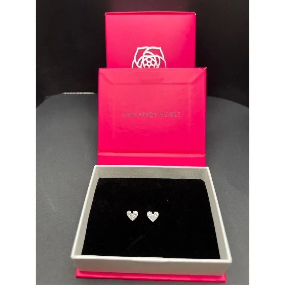 Helirose Silver Tone Cubic Zirconia Heart Shaped Stud Earring Gift Box